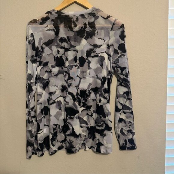 LOGO Layers by Lori Goldstein Watercolor Printed Mesh Cardigan Size Small Black - Picture 3 of 12